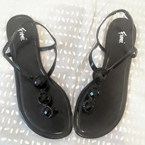Fioni Sandals